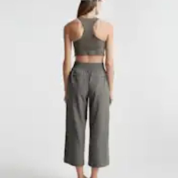 Quince Performance Tech Wide Leg Pants - Picture 2 of 3